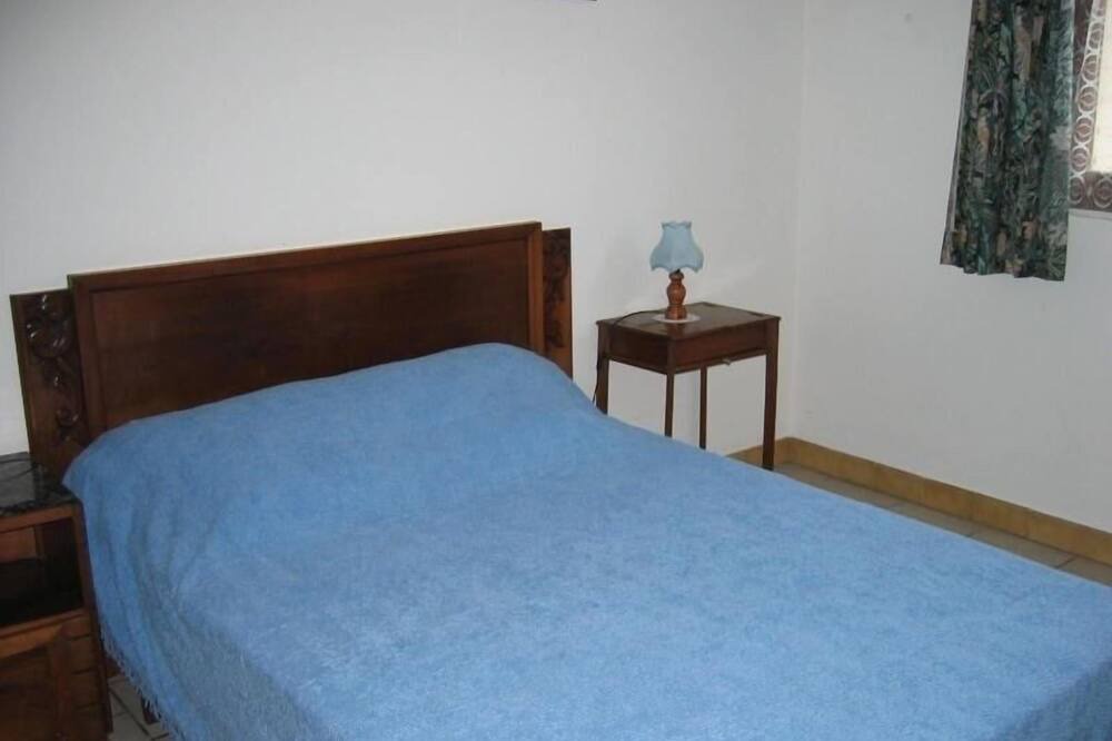 Photo of Bedroom in Douadic
