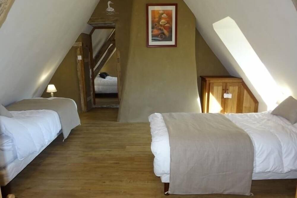 Photo of Bedroom in Saulnay