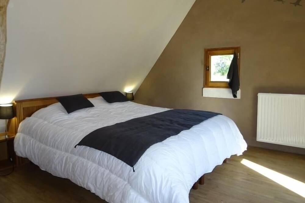 Photo of Bedroom in Saulnay