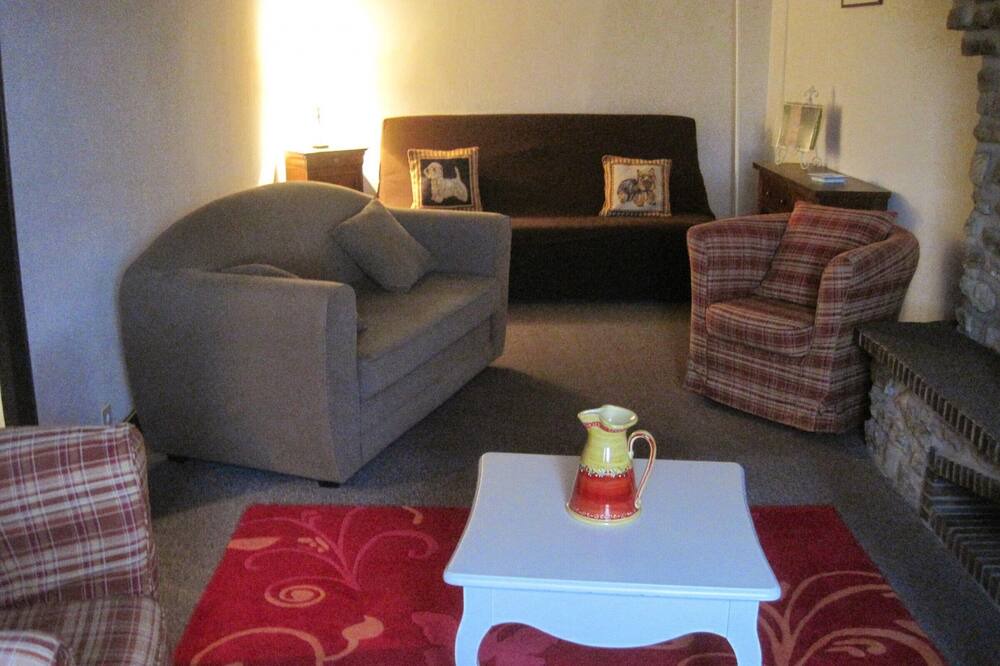 Photo of Livingroom in Semblecay