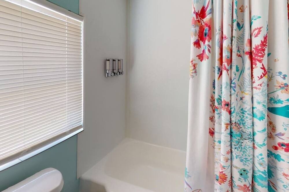 Photo of Bathroom in Baytown