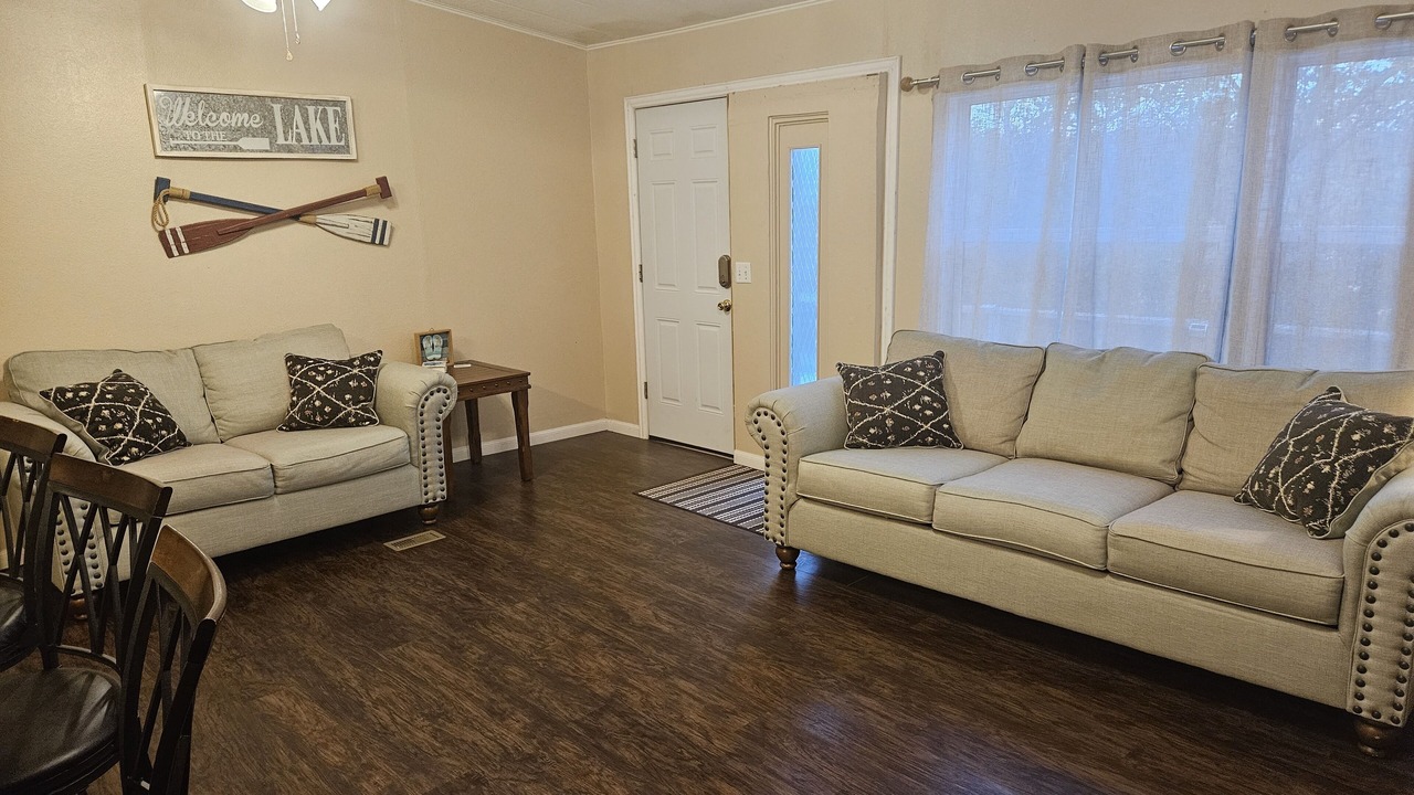 Photo of Livingroom in Chico