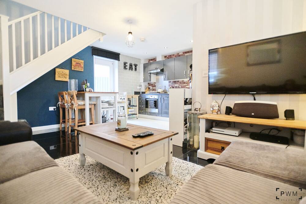 Photo of Livingroom in Church Gresley