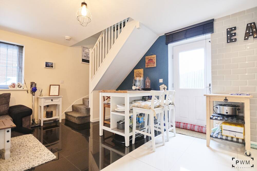 Photo of Livingroom in Church Gresley