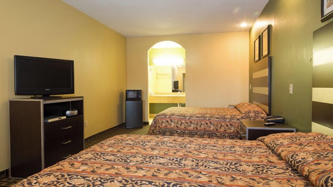 Photo of Bedroom in Greater Fondren Southwest