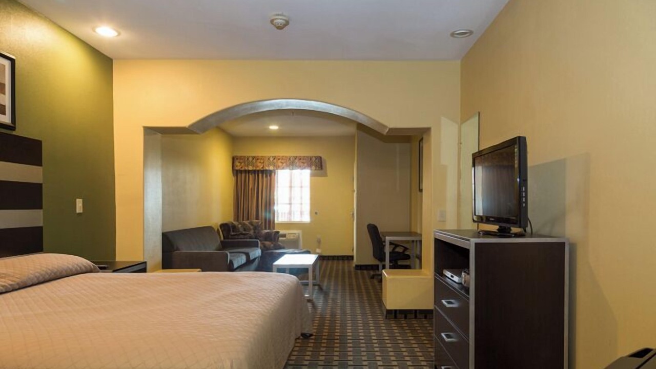 Photo of Bedroom in Greater Fondren Southwest
