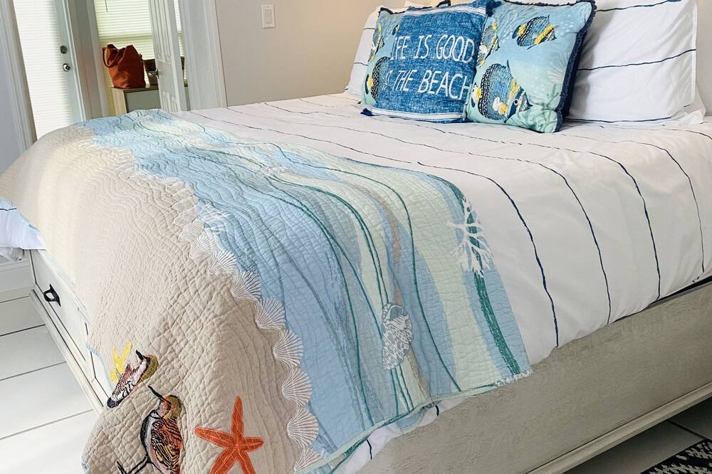 Photo of Bedroom in Melbourne Beach