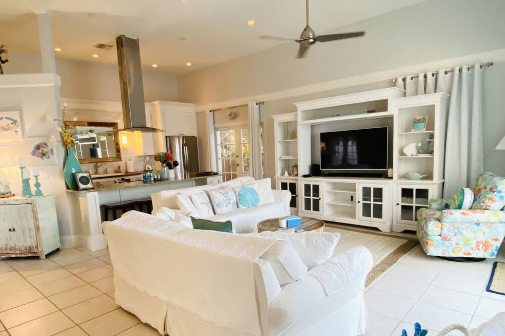 Photo of Livingroom in Melbourne Beach