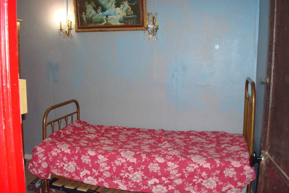 Photo of Bedroom in Faubourg de Bethune