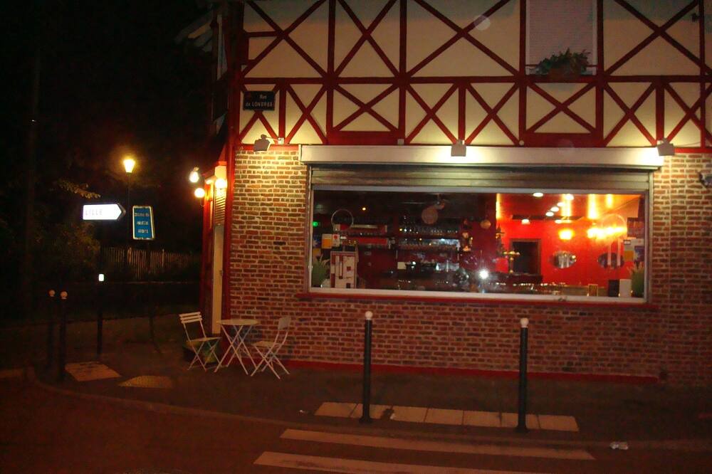 Photo of Outdoor in Faubourg de Bethune