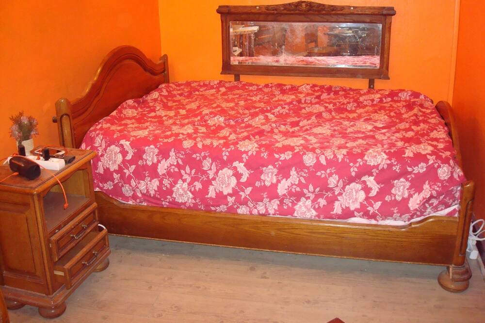 Photo of Bedroom in Faubourg de Bethune