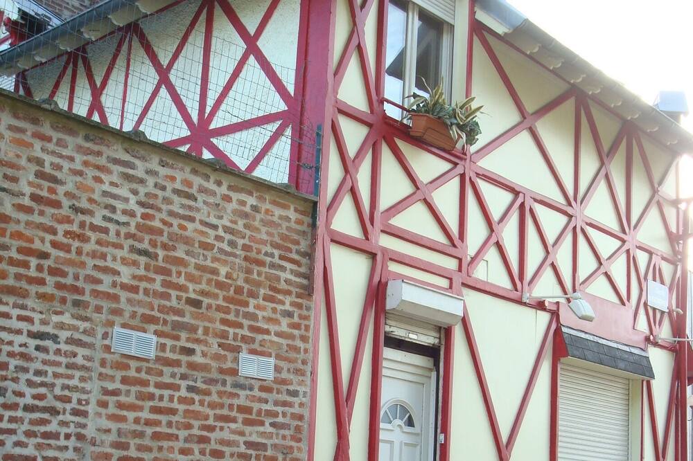Photo of Outdoor in Faubourg de Bethune