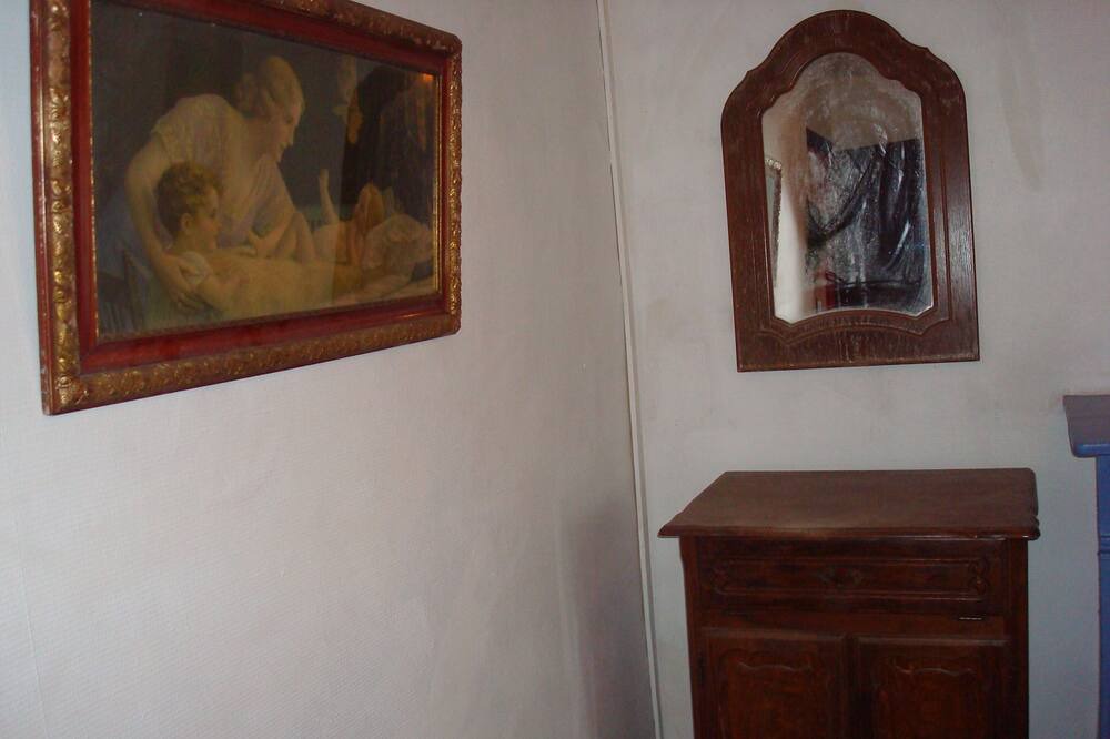 Photo of Others in Faubourg de Bethune