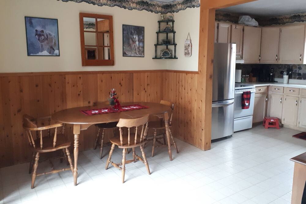 Photo of Kitchen in Marmora and Lake
