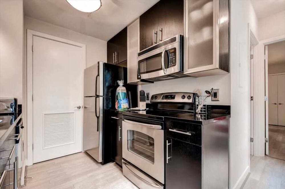 Photo of Others in Central-Maverick Square - Paris Street