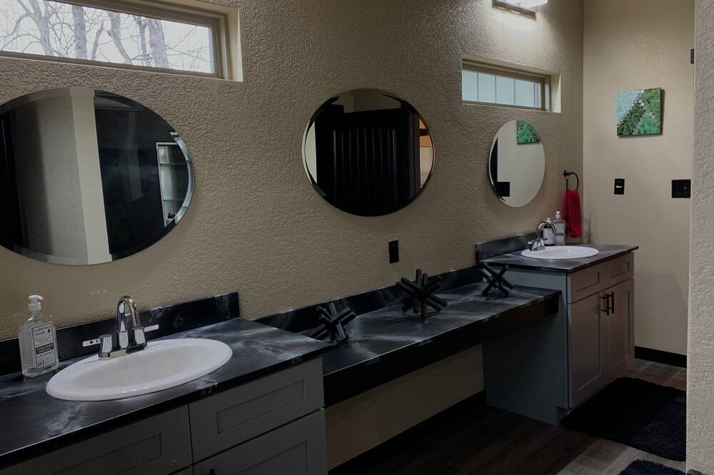 Photo of Bathroom in Fayetteville