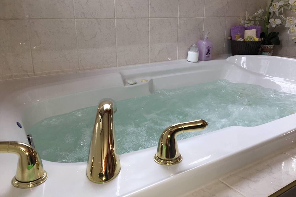 Photo of Bathroom in Balm Beach