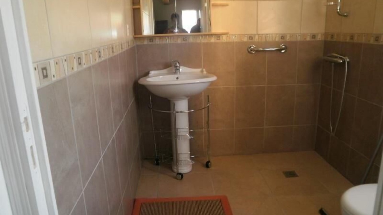 Photo of Bathroom in Bompas