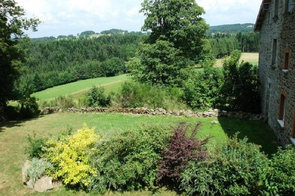 Photo of Outdoor in Saint-Romain-Lachalm