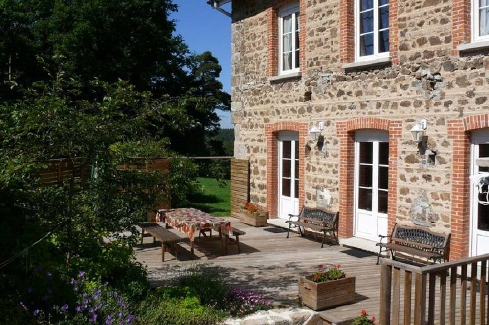Photo of Outdoor in Saint-Romain-Lachalm