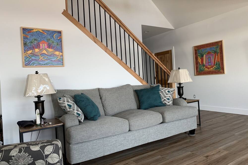 Photo of Livingroom in Curtis
