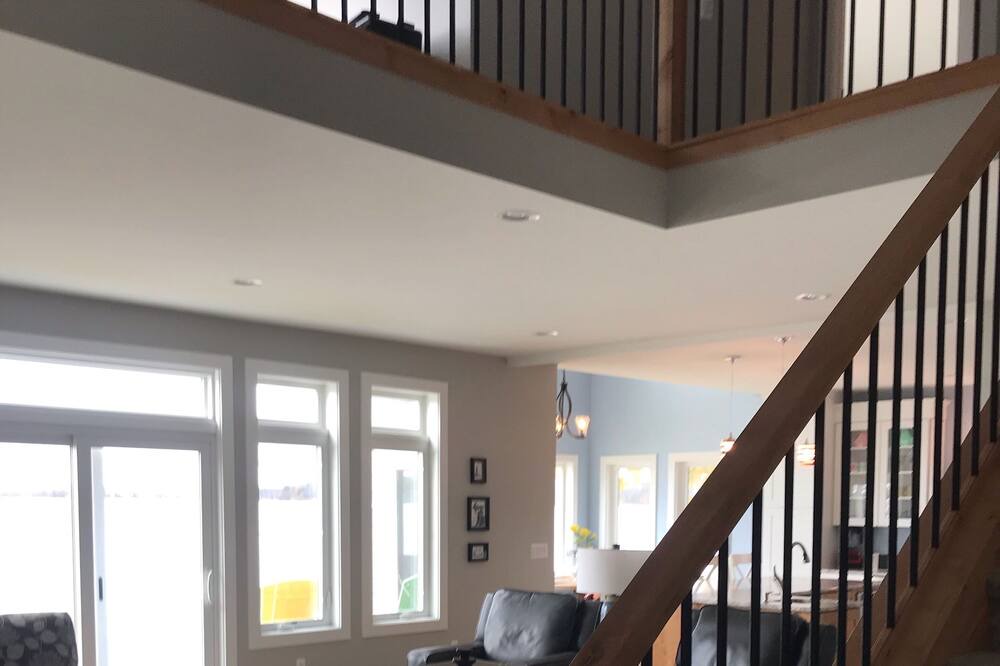 Photo of Livingroom in Curtis