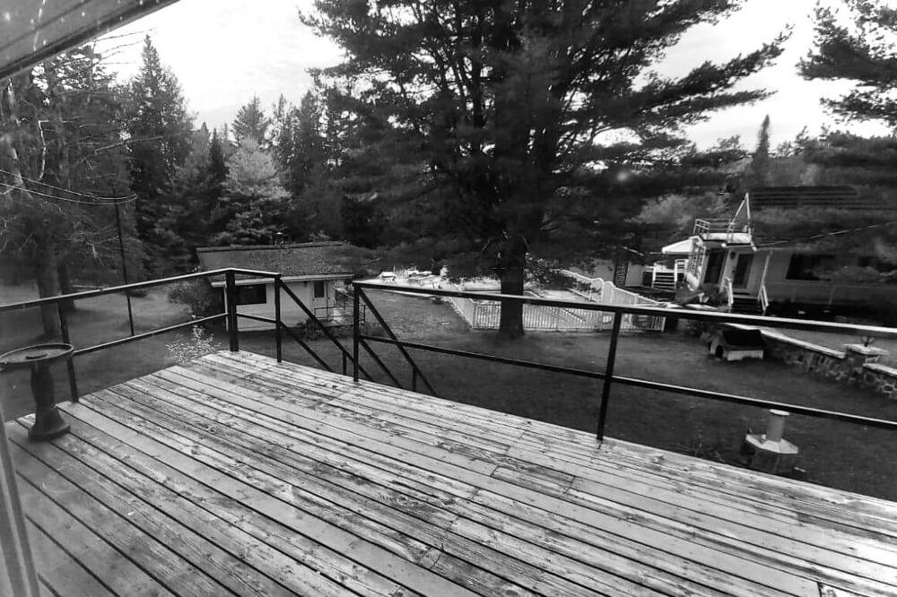 Photo of Patio Balcony in Morin Heights