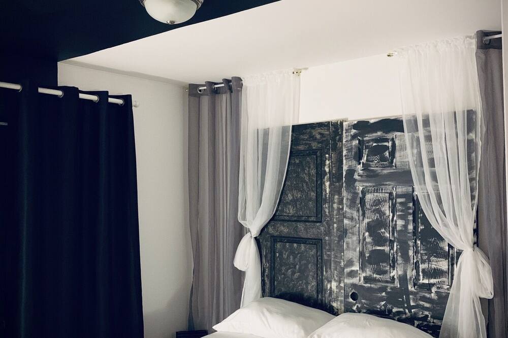 Photo of Bedroom in Morin Heights