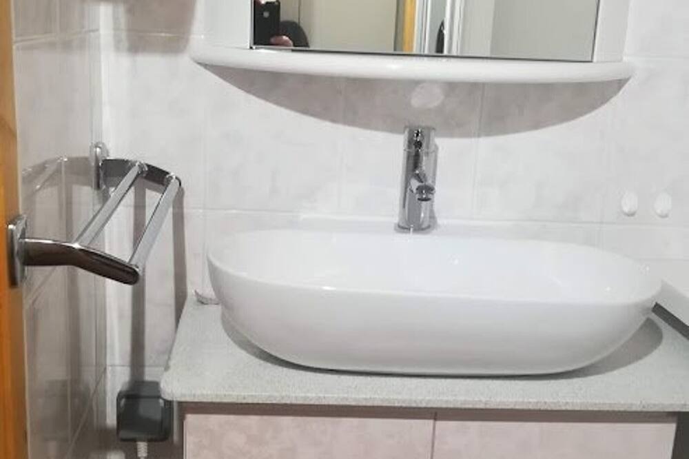 Photo of Bathroom in Pyrenees 2000