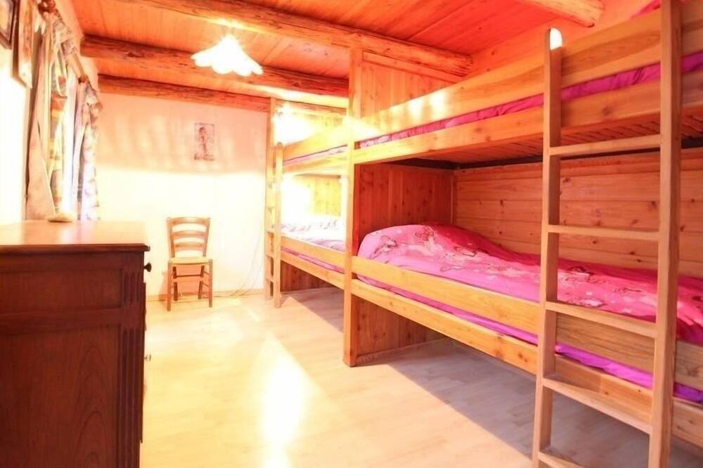 Photo of Bedroom in Saint-Julien-des-Chazes