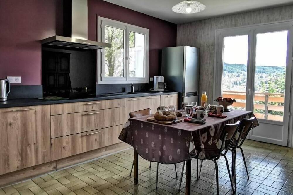 Photo of Kitchen in Aiguihe