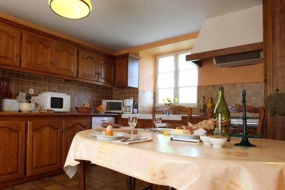 Photo of Kitchen in Auzon Communaute