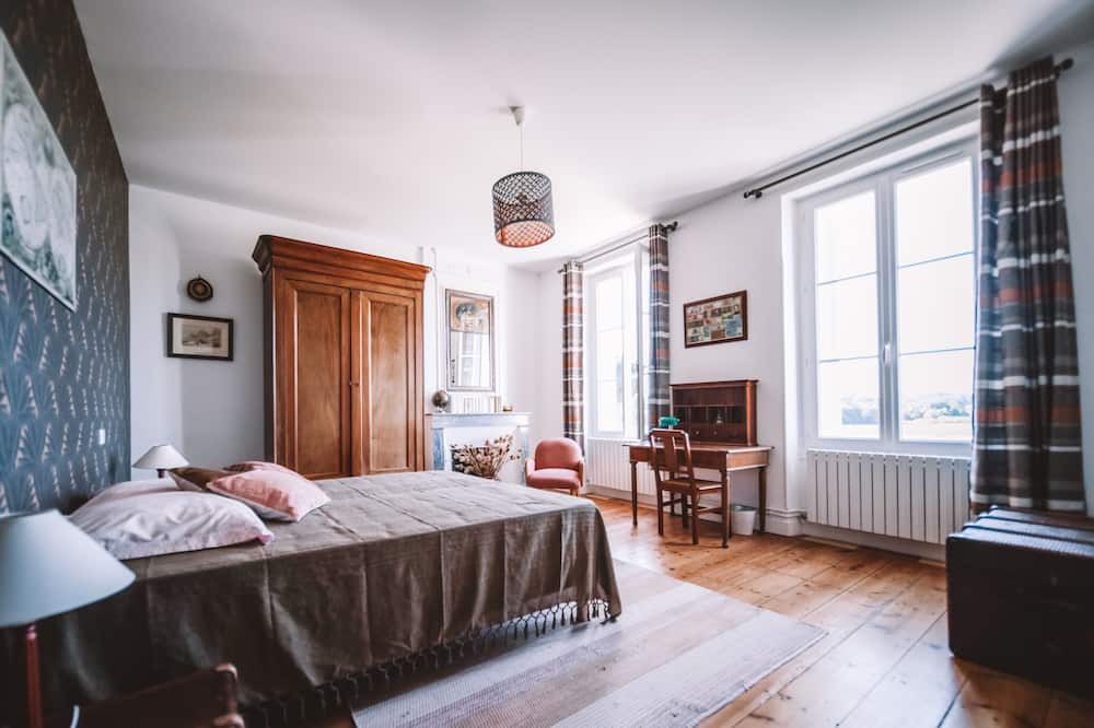 Photo of Bedroom in Verac