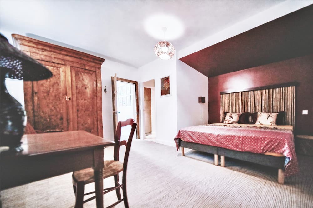 Photo of Bedroom in Verac