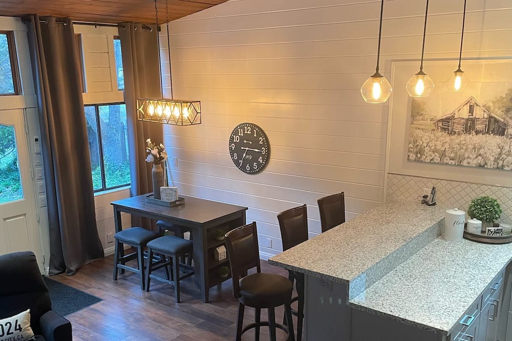 Photo of Livingroom in Douglas City