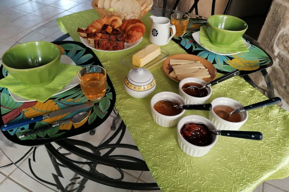 Photo of Kitchen in Le Clerjus