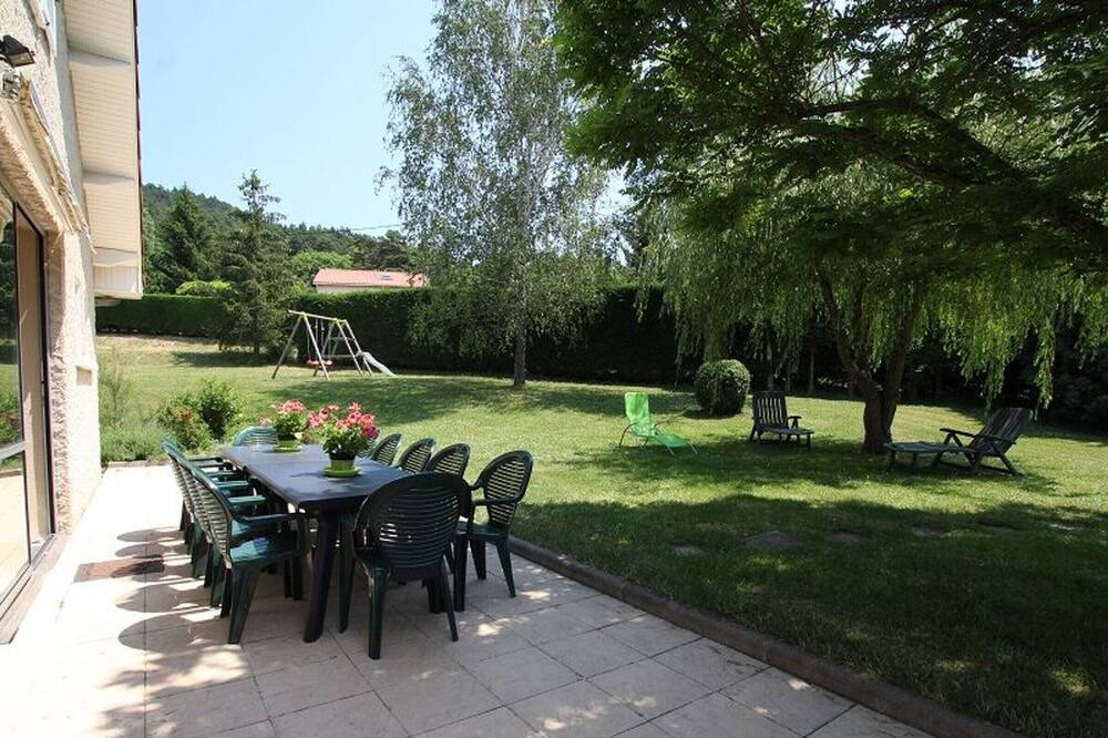 Photo of Patio Balcony in Arsac-en-Velay