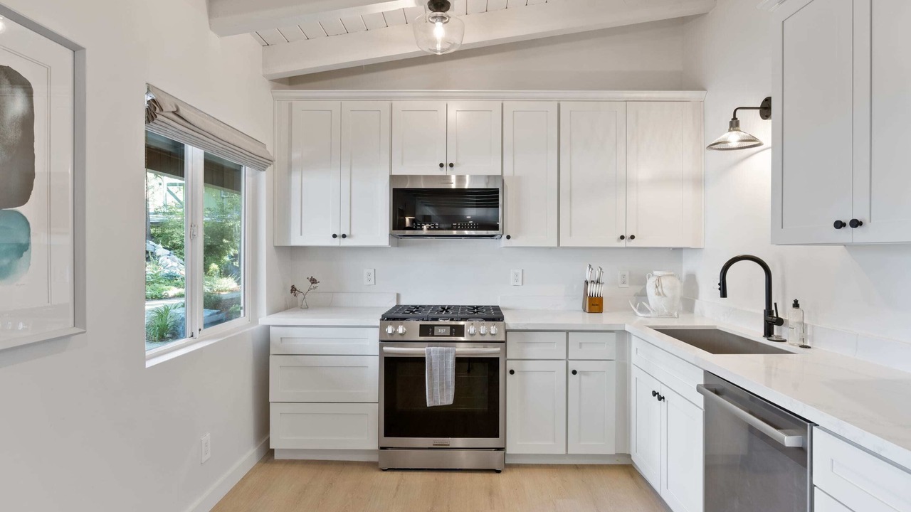 Photo of Kitchen in Lakeside Park