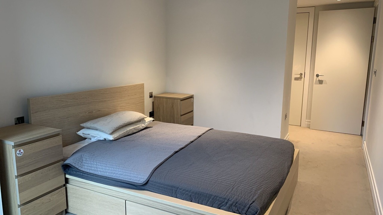 Photo of Others in Vauxhall