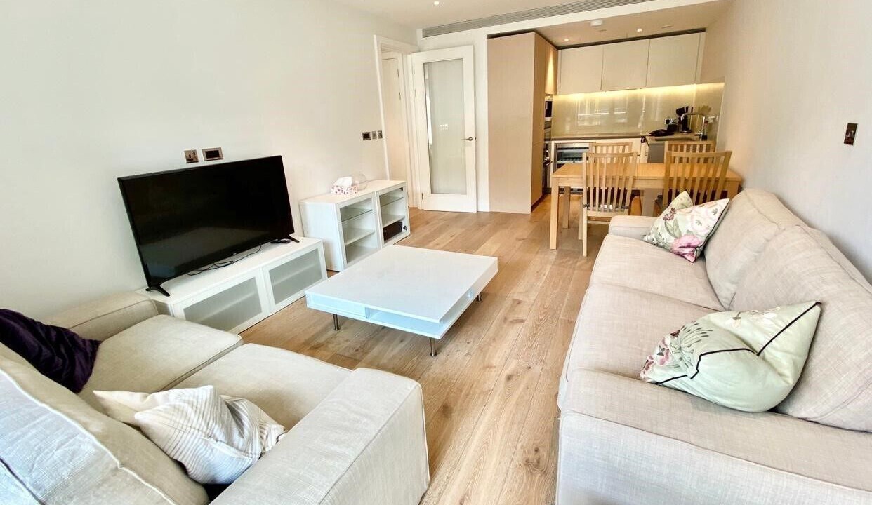 Photo of Others in Vauxhall