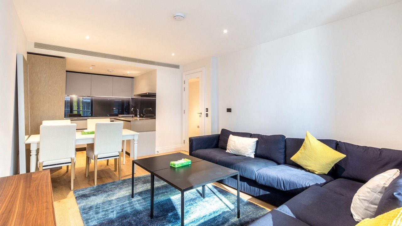 Photo of Others in Vauxhall