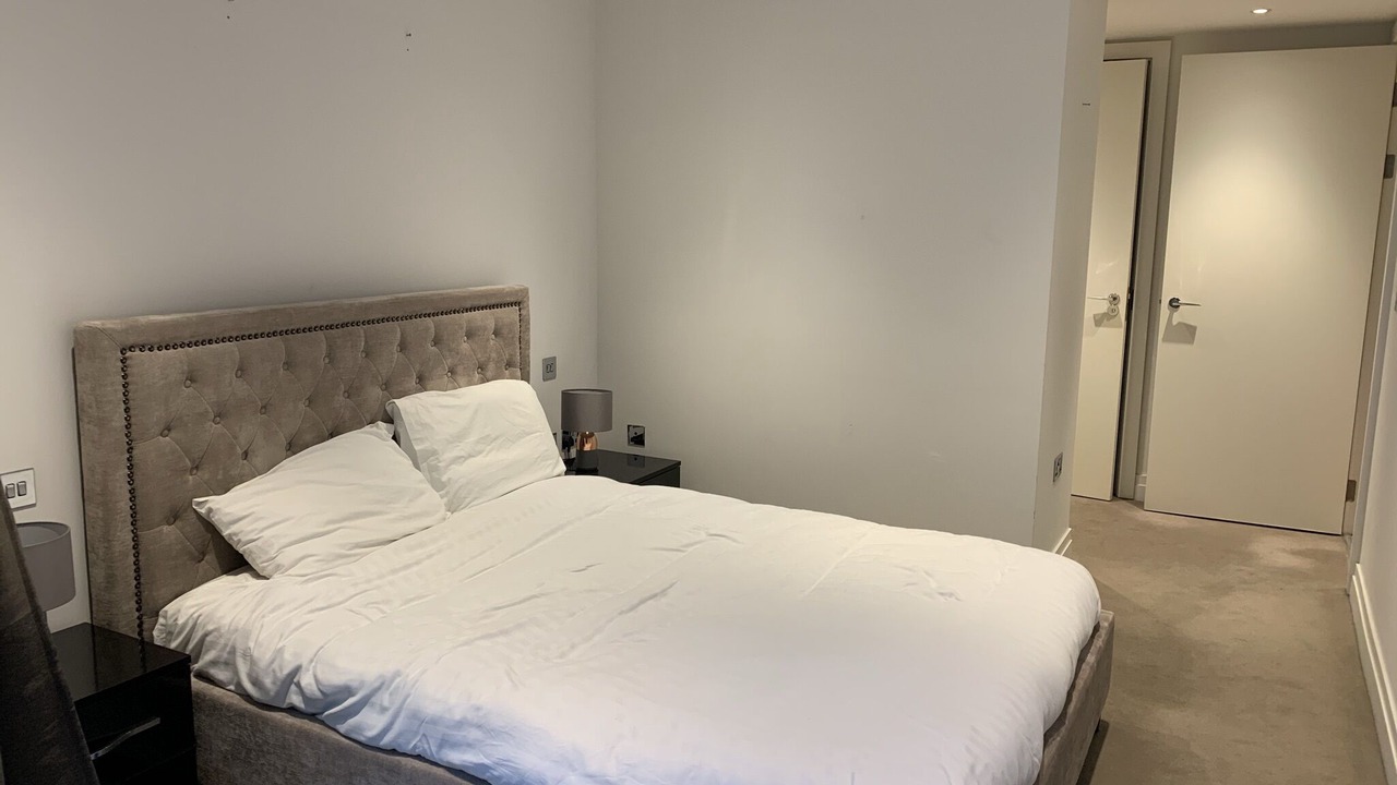 Photo of Others in Vauxhall