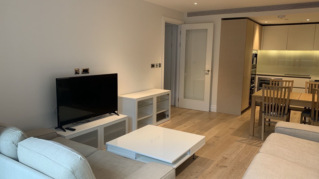 Photo of Others in Vauxhall