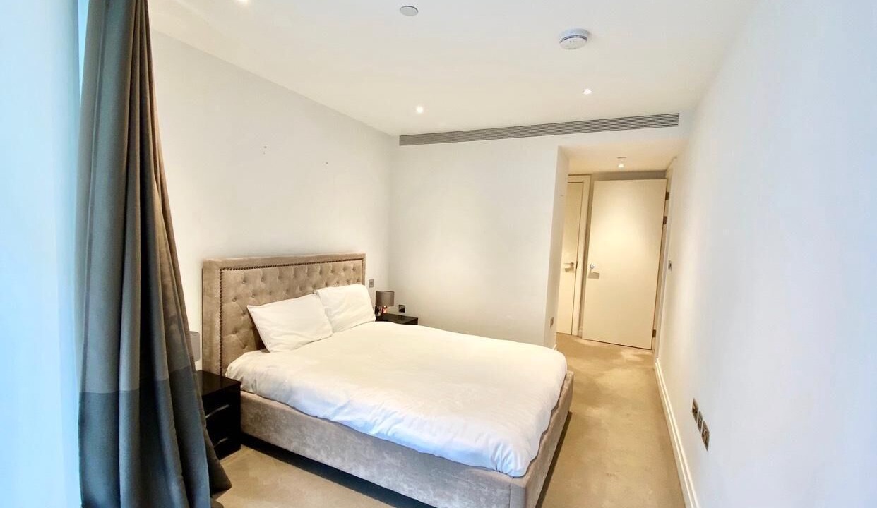 Photo of Others in Vauxhall