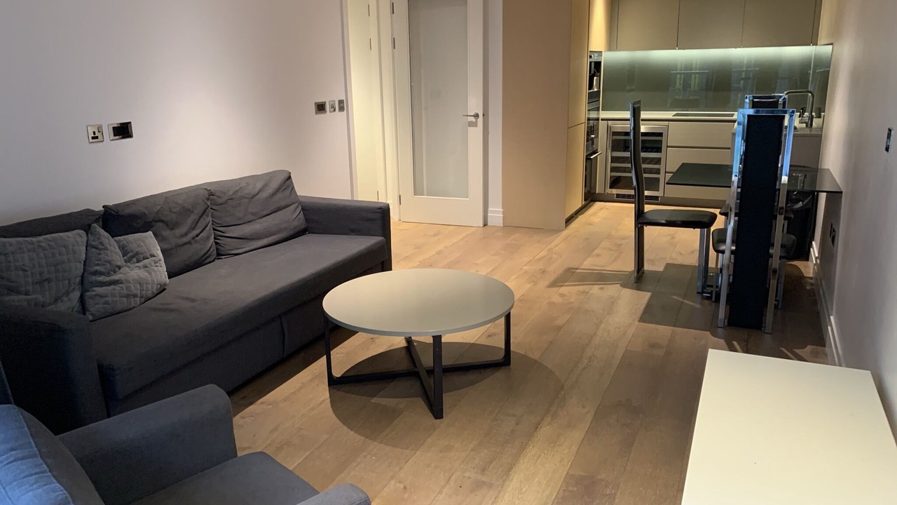 Photo of Others in Vauxhall