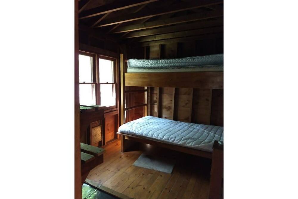 Photo of Bedroom in Dysart et al