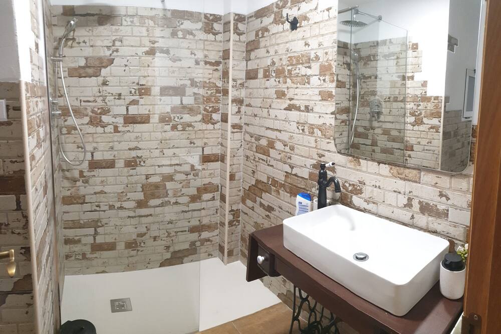 Photo of Bathroom in Santa Cruz de Moya