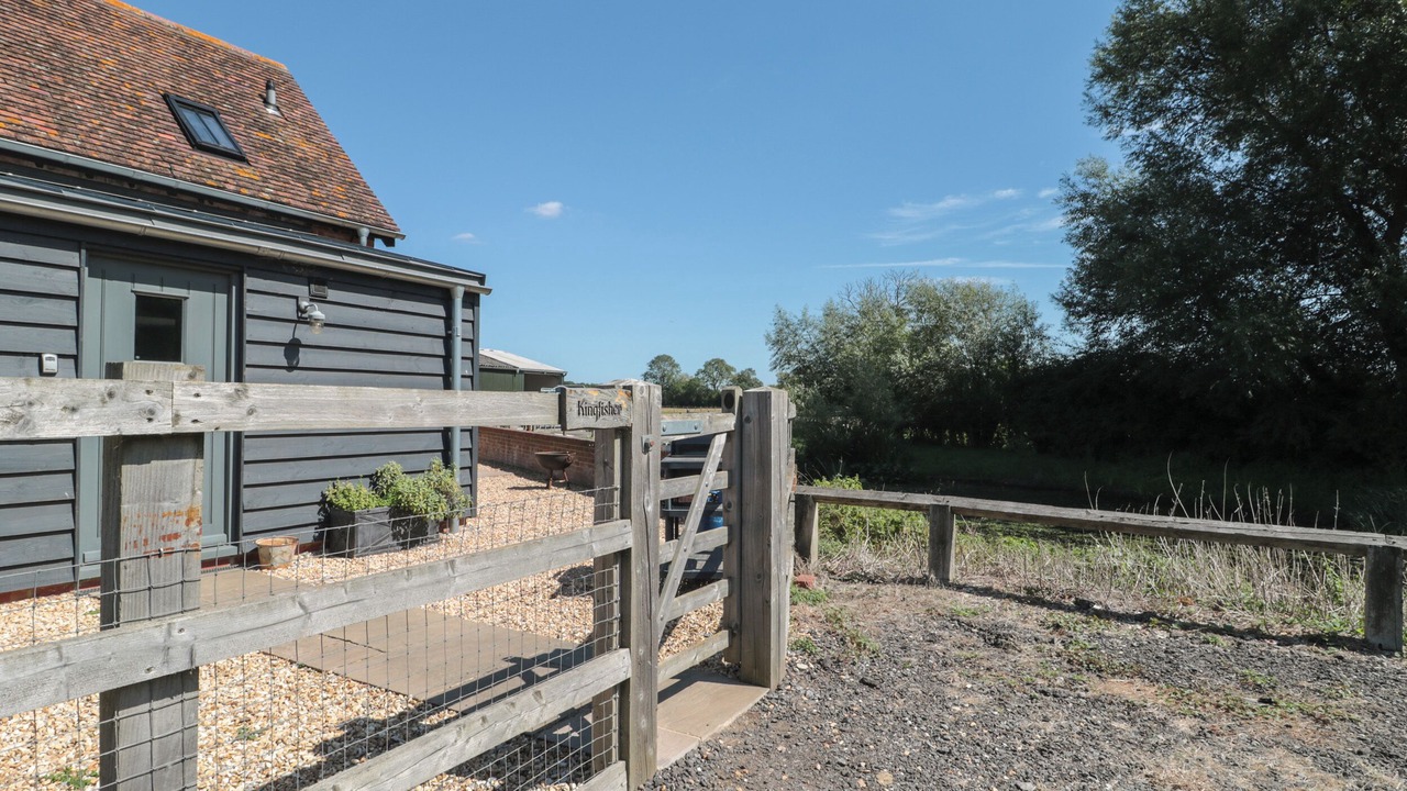 Photo of Others in South Leigh