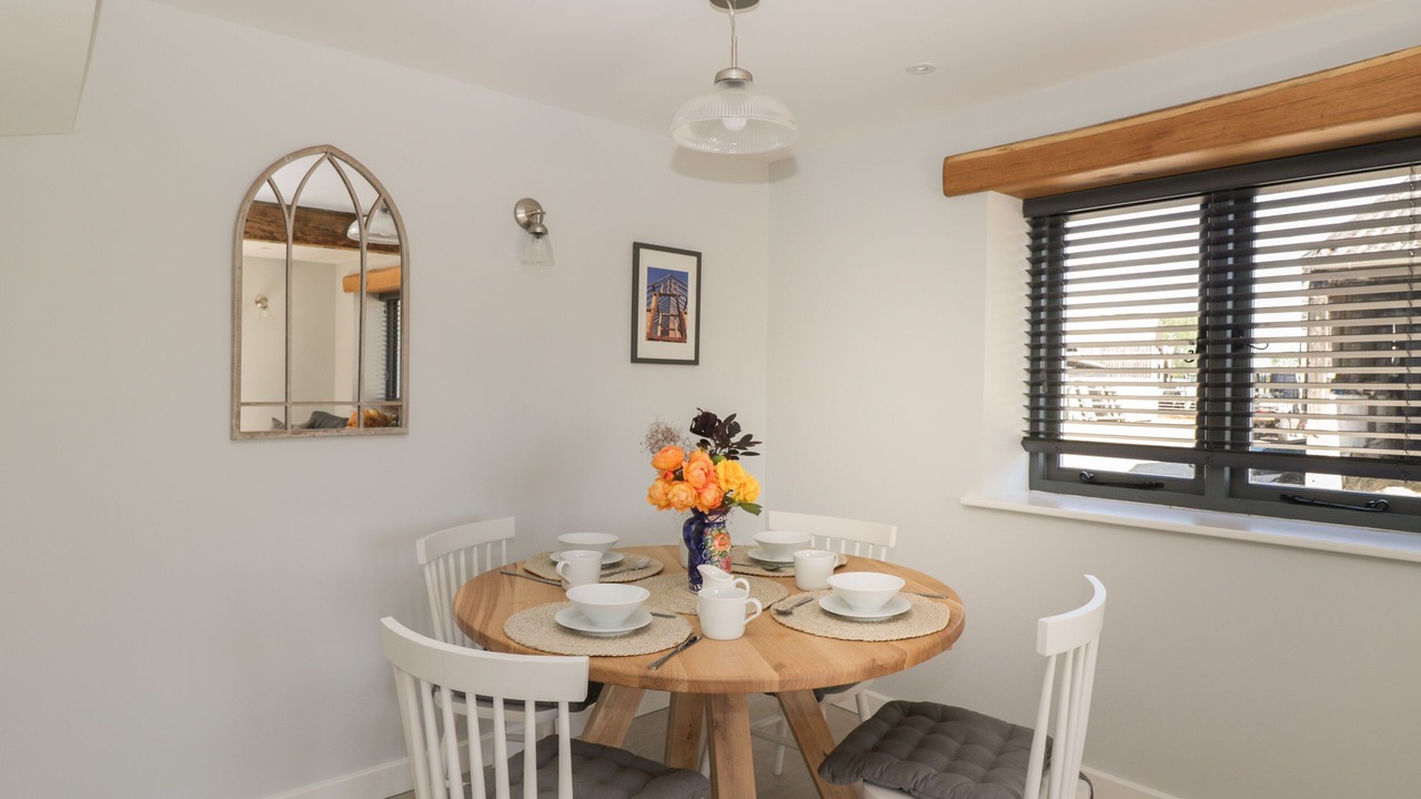 Photo of Others in South Leigh