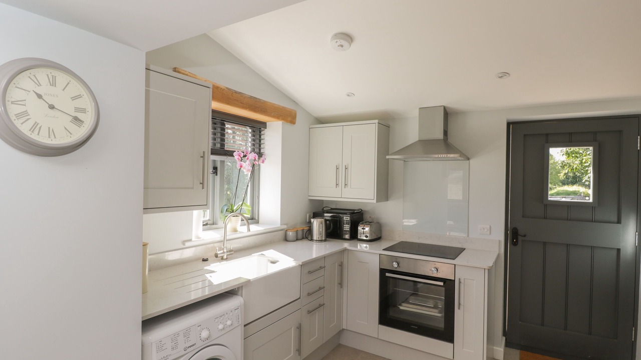 Photo of Others in South Leigh